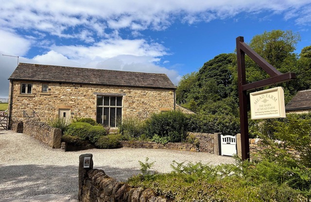 The Oaks - Award Winning Barn Conversion In Hope Village Near To Castleton