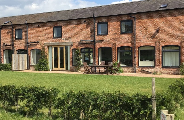 The Oaks, COCKSHUTT