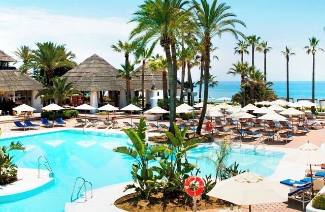 The Oasis by Don Carlos Resort