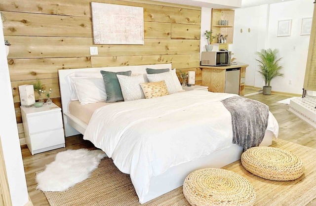 The Oasis, Sauna, Two Person Jetted Tub, Beaches by The East Coast Host!