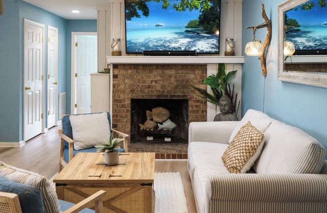 The OBX Zen Den - Condo unit in the heart of the Outer Banks with pool