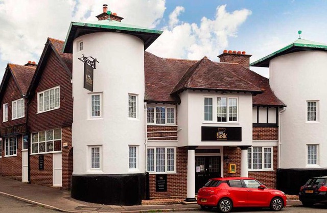 The Old Castle Hotel