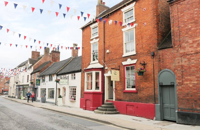 Les vieux horlogers, ASHBOURNE