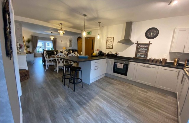 The Old Clock Tower, Central Skipton Luxury Apartment