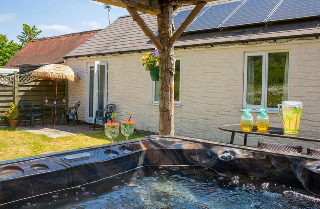 The Old Cottage, Aberporth