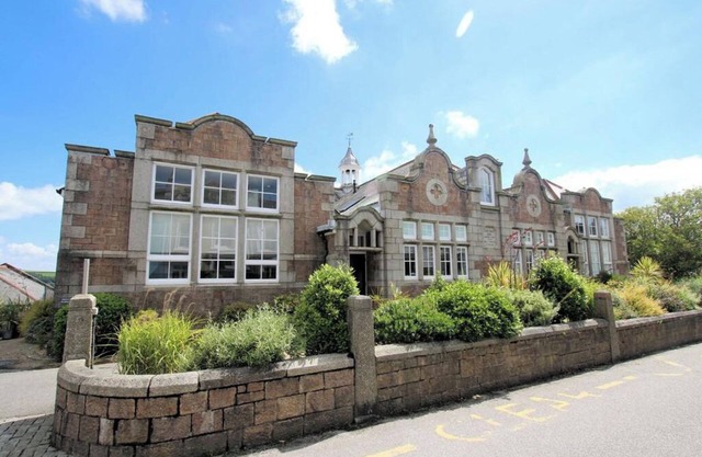 The Old English Rooms