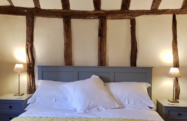 The Old Meeting House: Historic 2-bed Cottage