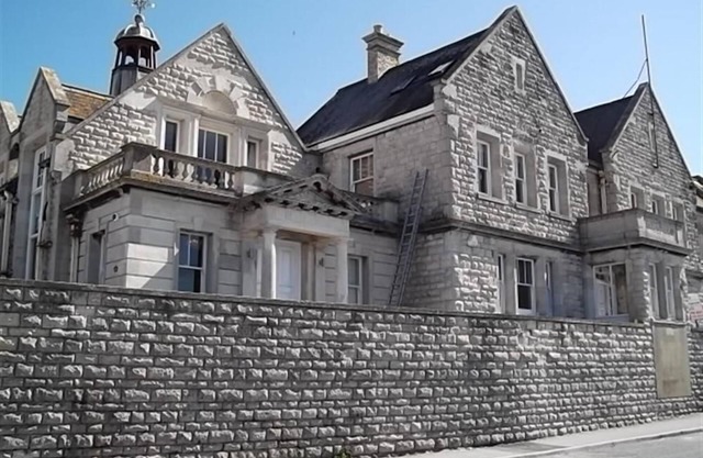 The Old Portland Courthouse, FORTUNESWELL