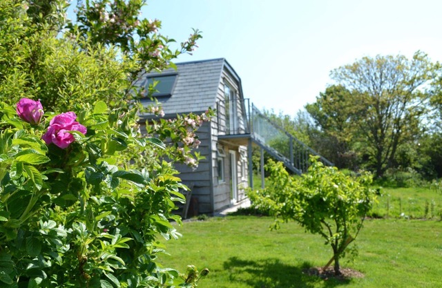 The Orchard, shared hot tub and sauna