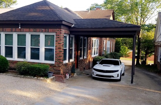 The Original Madison's Home is Located 2 Mins from Downtown