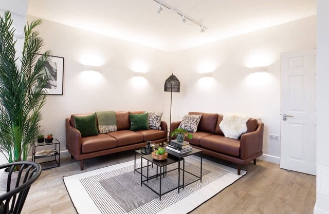 The Oxford Lodge six bedroom Oxford home