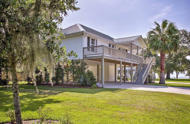 NOUVEAU! ‘The Palm’ Bay St. Louis Home, marcher jusqu'à la plage!