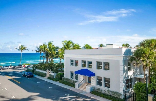 Palm Beach House Island - Coastal