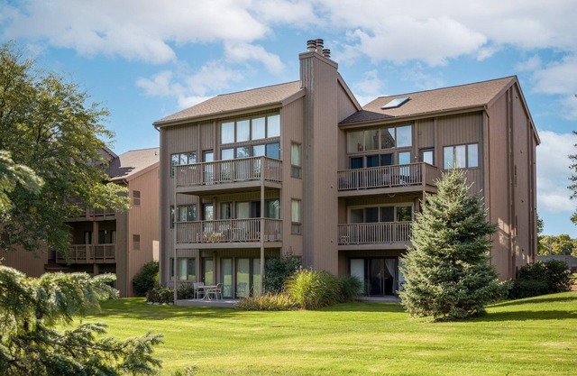 The Par-fect Stay by the greens
