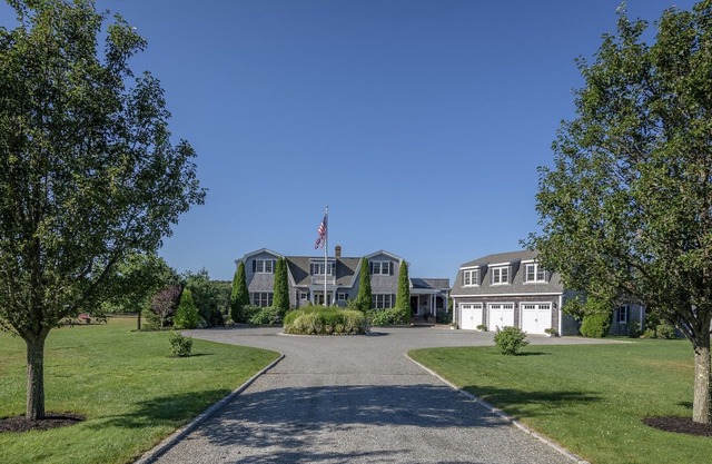 Propriété spectaculaire sur la vigne de Martha! Parfait pour une escapade à Oak Bluffs w / piscine!