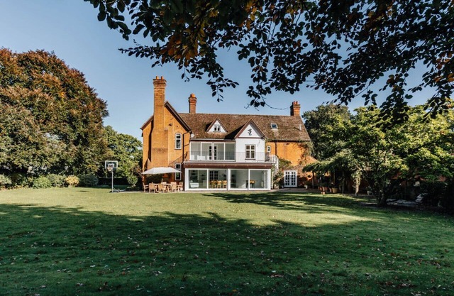 The Partridge - Large country house