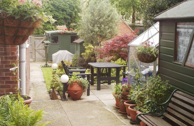 The Pebbles - B&B