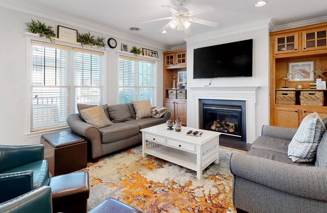 The Peninsula condo with indoor/outdoor pools, on-site golf & tennis/pickleball
