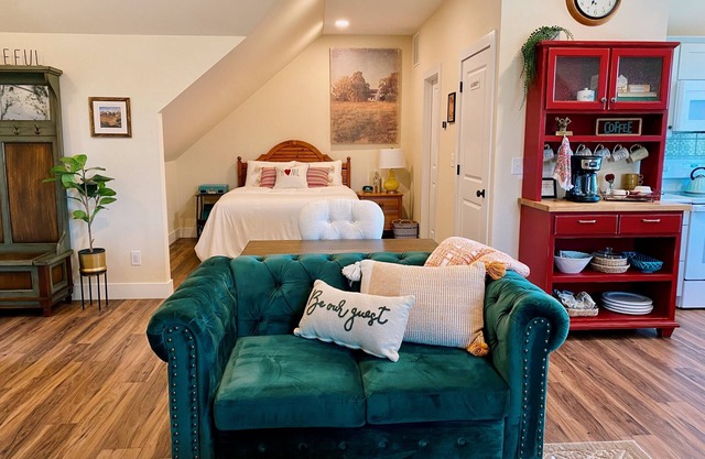 The Perfect Location for Visiting Branson! 2 Bdrm Suite Apt (Sleeps 👨‍👩‍👦‍👦)