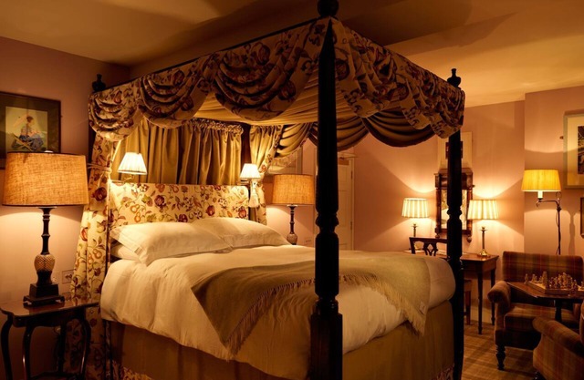The Pilsley Inn
