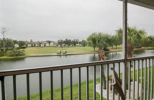 The Pin-Seeker: Lakefront 2 BR / 2 BA second floor condo.