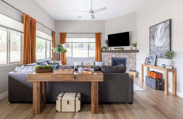 The Pines & Putters Retreat