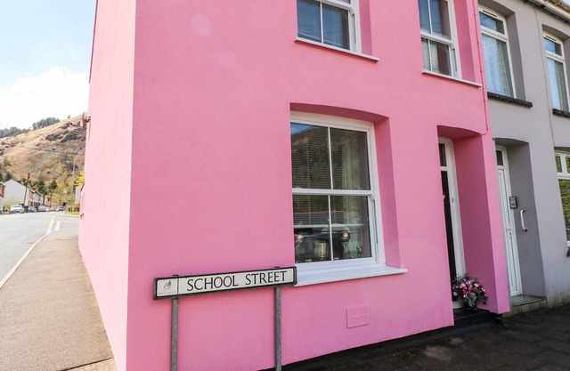 1, rue School, TREHERBERT