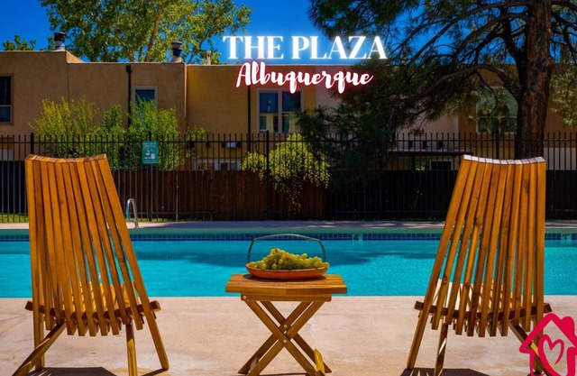 Paradis des amateurs de technologie avec piscine, grandes télévisions et Amazon Alexa