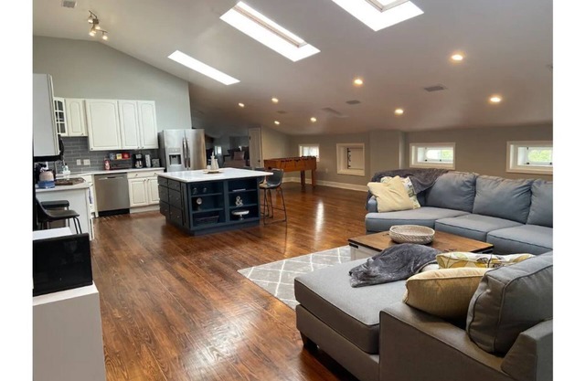 The Pony Penthouse