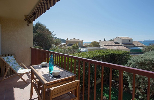 LE PRADET Appart 2 pers vue mer plage 50m