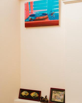 The Rails - Family Room F03