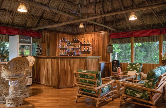 Escapade romantique dans la forêt tropicale Maya Mountain!