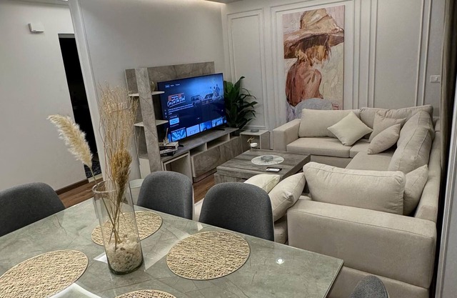 The real estate is in fact perfectly identical to the pictureswithgreatprecision