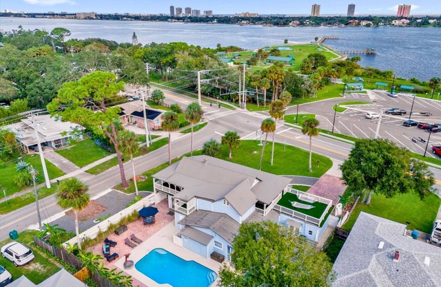 The Real McCoy: Historical Charm w/Pool, Views