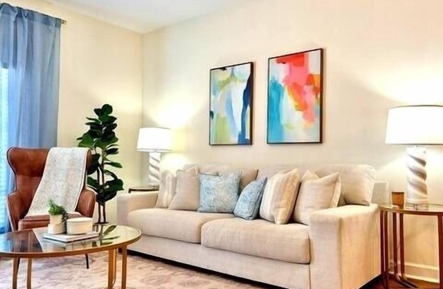 The Rebel Roze, 2BR Stay by Velvet Ditch Villas