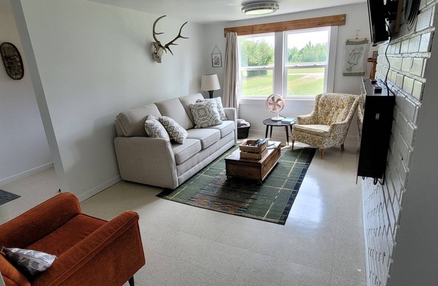 The Red House - modern beautiful Scandinavian style retreat!