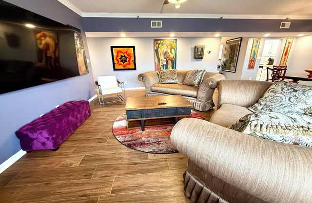 The Retreat- a perfect-sized condo for your Bourbon Trail adventure