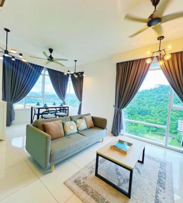 The Ridge at KL East mall Luxury 2BR Residence with City Skyline View جناح السلام