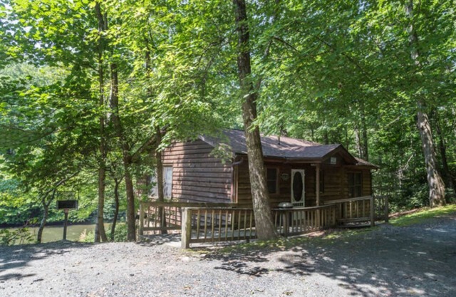 The Ridge Cabin - Sleeps 4