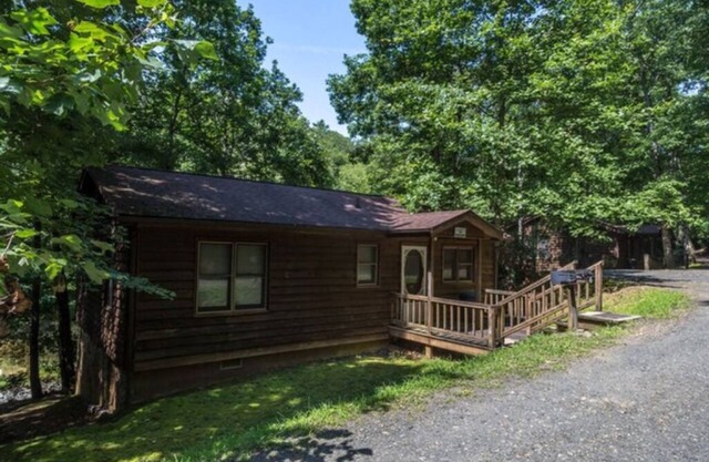The Ridge Cabin - Sleeps 4