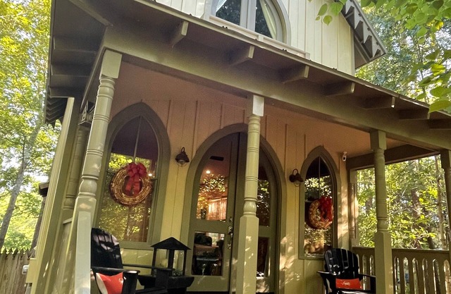 The Rosé Retreat - Perfect for a romantic getaway or trip with friends!