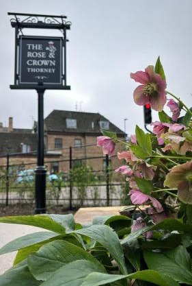 The Rose And Crown