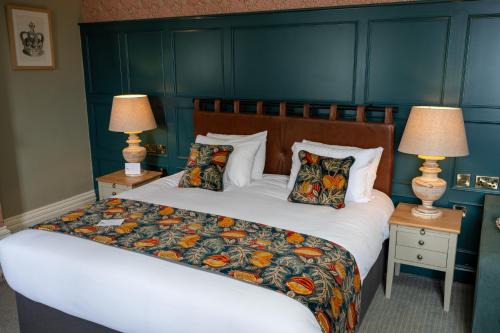 The Royal Inn by Chef & Brewer Collection