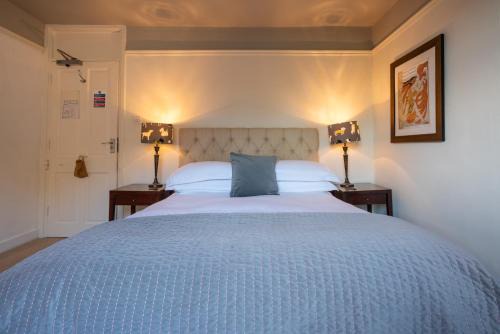The Royal Oak Inn