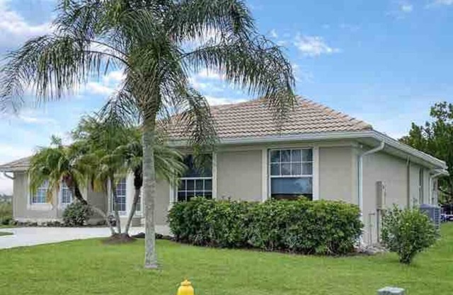 The Royal Palm Golf Community 4 BR 3BA Pool home.