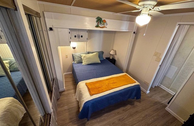 The Salty Camper, Beachside RV Sleeps 4 Community Pool