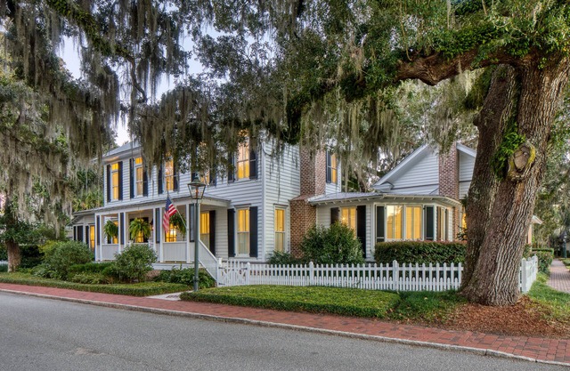 The Savannah - Iconic Wilson Village Home!
