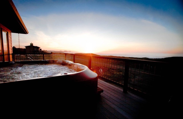The Sea Sanctuary - Front de mer, bain à remous, superbe nouvelle maison