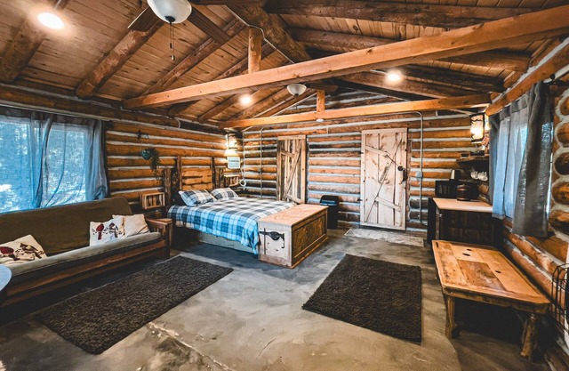 The Settlers Cabin Retreat