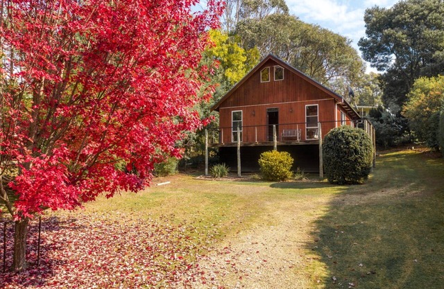 The Shack: 1 BR, 1.5 BA House in Merrijig, Sleeps 7
